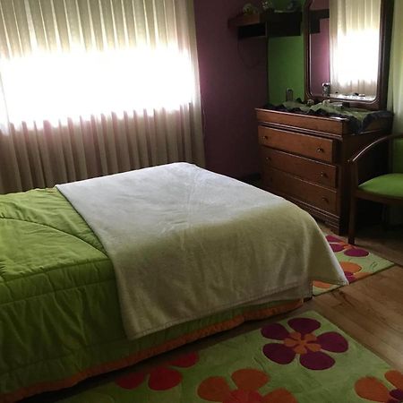 Moradia Com Piscina T4 Villa เอสโปเซนเด ภายนอก รูปภาพ
