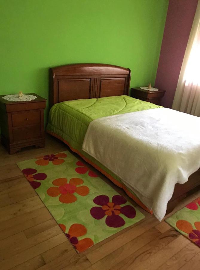 Moradia Com Piscina T4 Villa เอสโปเซนเด ภายนอก รูปภาพ
