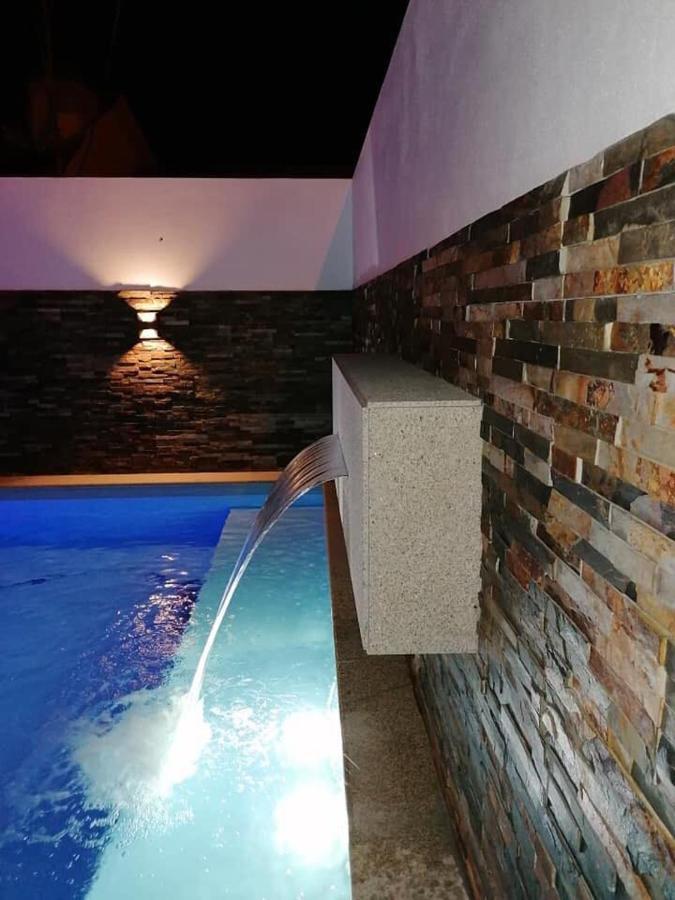 Moradia Com Piscina T4 Villa เอสโปเซนเด ภายนอก รูปภาพ